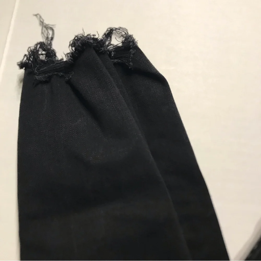 Good American Good Waist Crop Raw Step Hem Black Jean Size 6/28 - Picture 6 of 10